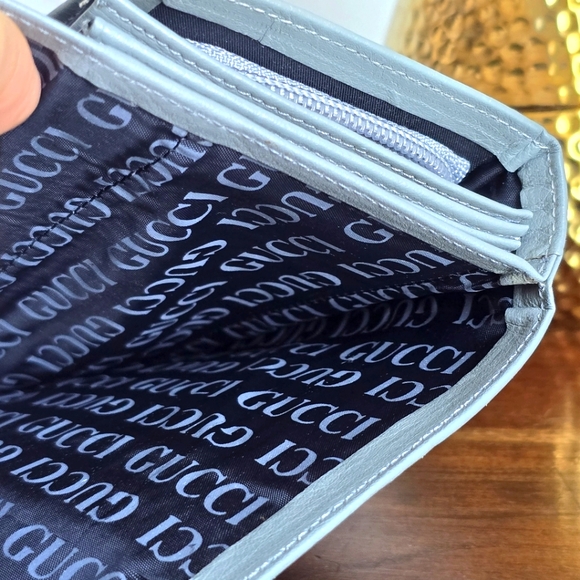 Gucci Leather Continental Flap Gray Wallet Rectangular "G" Signature Gucci Clasp - Picture 9 of 16